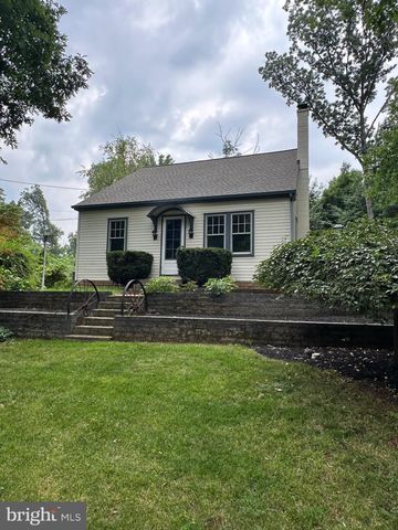 567 TURNPIKE RD, Elizabethtown, PA 17022
