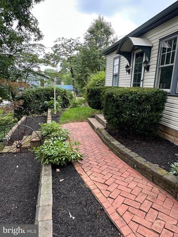 567 TURNPIKE RD, Elizabethtown, PA 17022