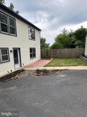 567 TURNPIKE RD, Elizabethtown, PA 17022