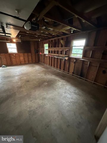 567 TURNPIKE RD, Elizabethtown, PA 17022