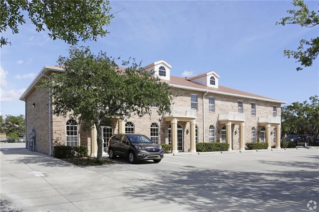 4707 Enterprise AVE 4, NAPLES, FL 34104 — exterior