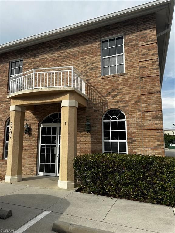 4707 Enterprise AVE 4, NAPLES, FL 34104 — photo 2
