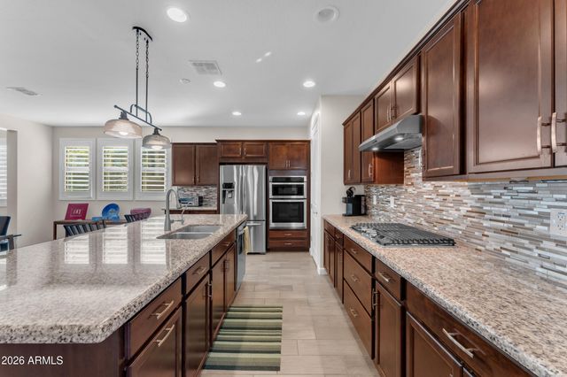 20742 W HILLCREST Boulevard, Buckeye, AZ 85396