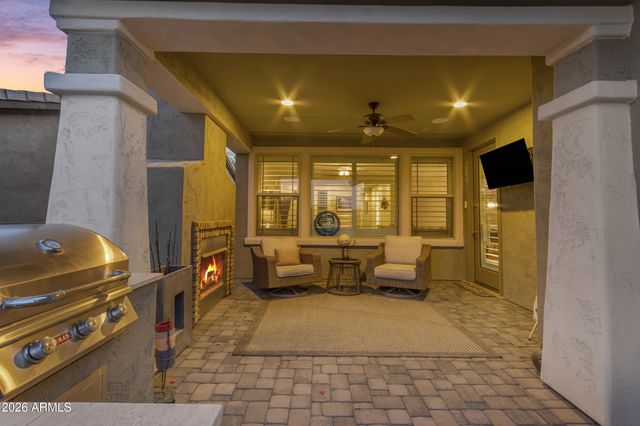 20742 W HILLCREST Boulevard, Buckeye, AZ 85396