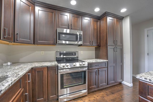 5 Glacial Court, Minot, ND 58703