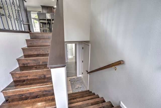 5 Glacial Court, Minot, ND 58703