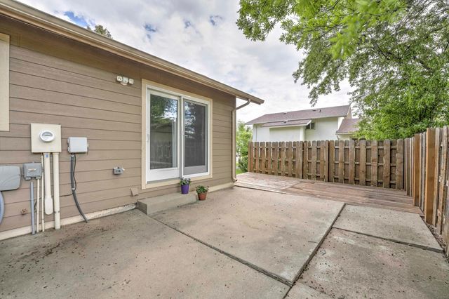5 Glacial Court, Minot, ND 58703
