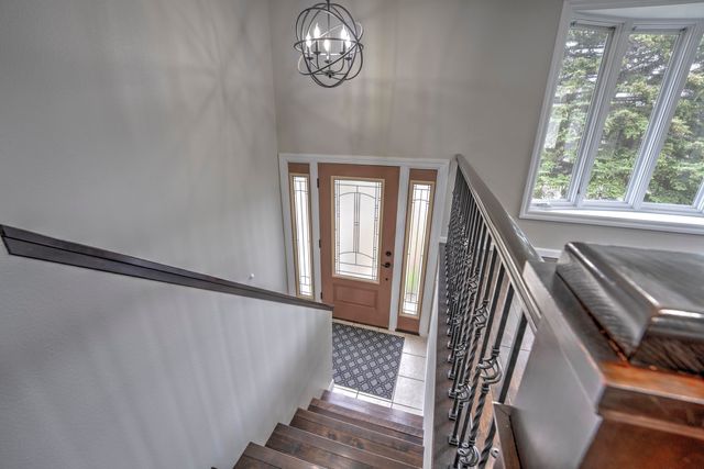 5 Glacial Court, Minot, ND 58703