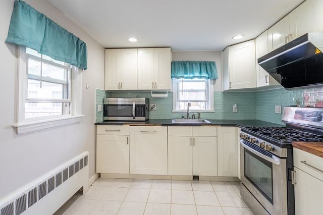 26 Martell Rd, Quincy, MA 02169