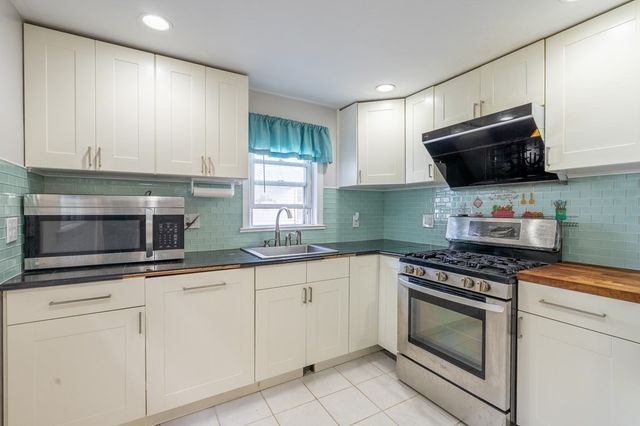 26 Martell Rd, Quincy, MA 02169