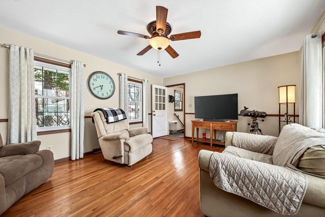 936 S Division Street, Whitehall City, MI 49461