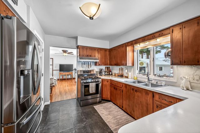 936 S Division Street, Whitehall City, MI 49461