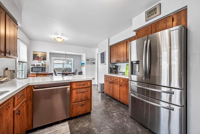 936 S Division Street, Whitehall City, MI 49461