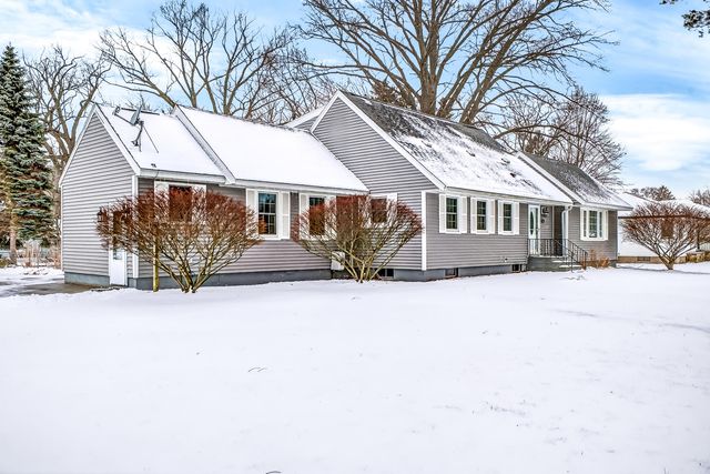 936 S Division Street, Whitehall City, MI 49461