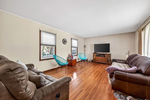 936 S Division Street, Whitehall City, MI 49461