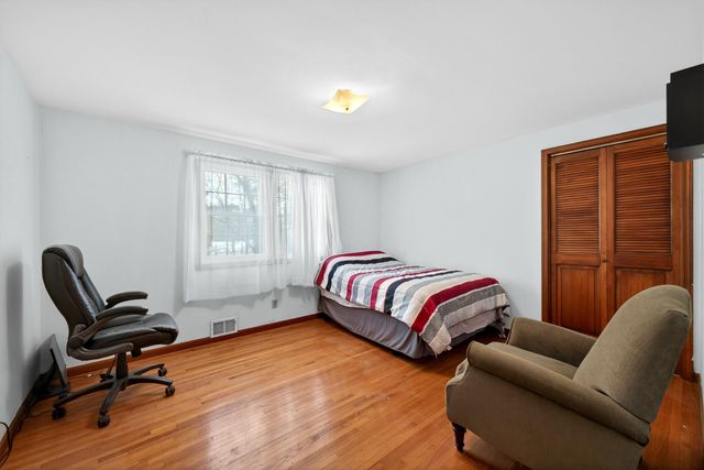 936 S Division Street, Whitehall City, MI 49461