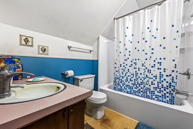 936 S Division Street, Whitehall City, MI 49461