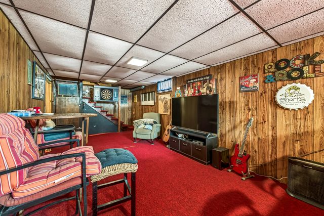 936 S Division Street, Whitehall City, MI 49461