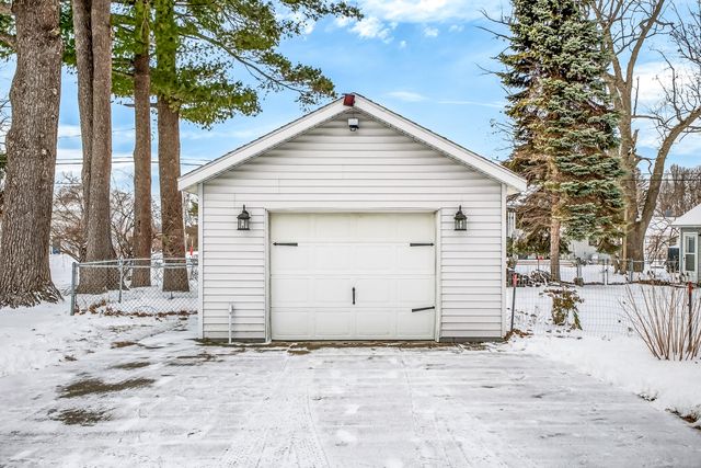 936 S Division Street, Whitehall City, MI 49461