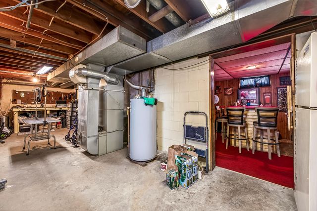 936 S Division Street, Whitehall City, MI 49461