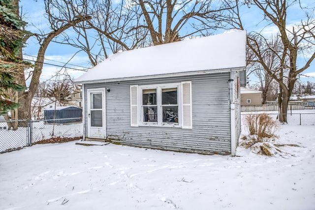 936 S Division Street, Whitehall City, MI 49461