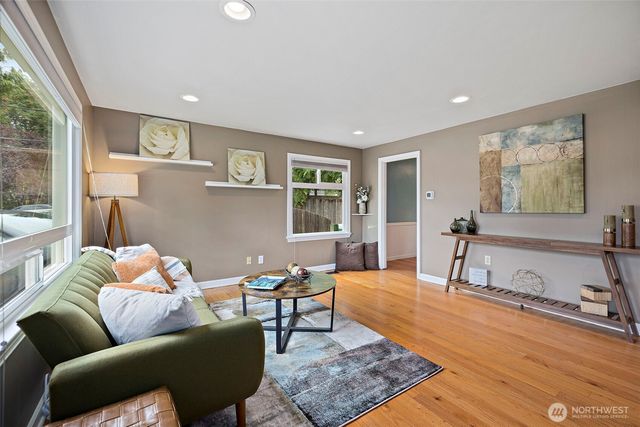 11326 14th Avenue NE, Seattle, WA 98125