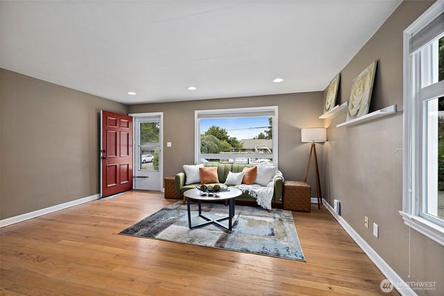 11326 14th Avenue NE, Seattle, WA 98125