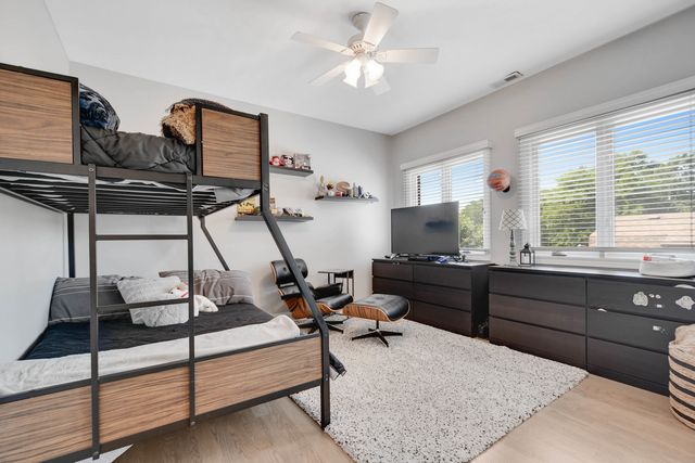 11241 S Central Park Avenue, Chicago, IL 60655
