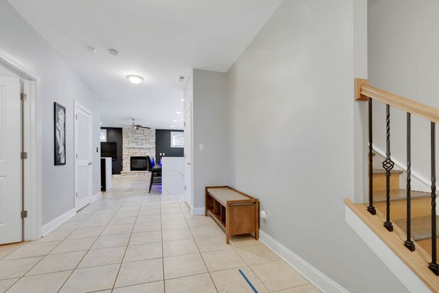 11241 S Central Park Avenue, Chicago, IL 60655
