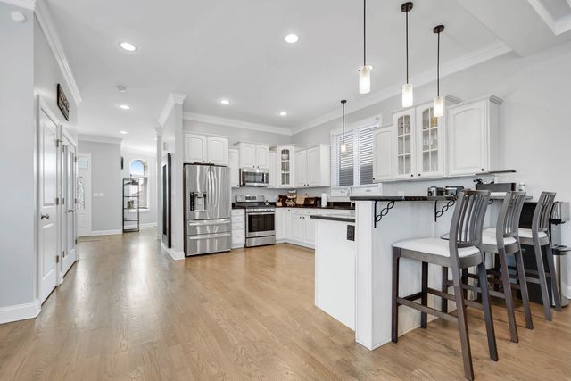 11241 S Central Park Avenue, Chicago, IL 60655