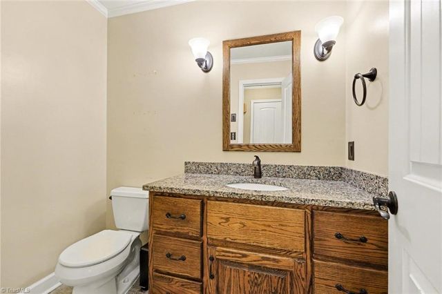 2085 Huntington Woods Drive, Lexington, NC 27295