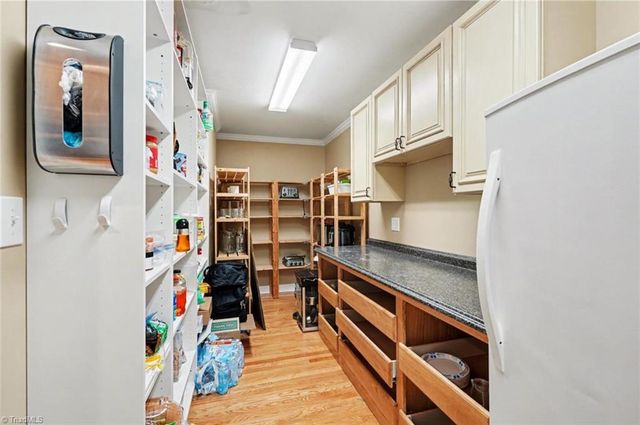 2085 Huntington Woods Drive, Lexington, NC 27295