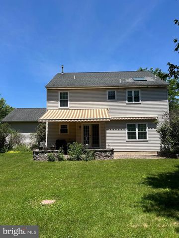 11 KENDALL LN, Royersford, PA 19468