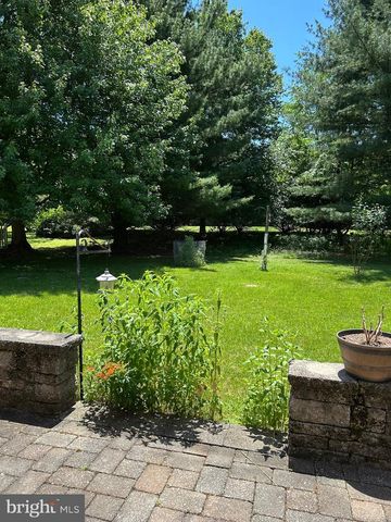 11 KENDALL LN, Royersford, PA 19468