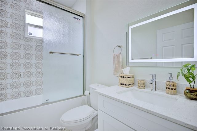 109 Fire Island Avenue NE, Lake Placid, FL 33852