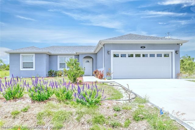 109 Fire Island Avenue NE, Lake Placid, FL 33852