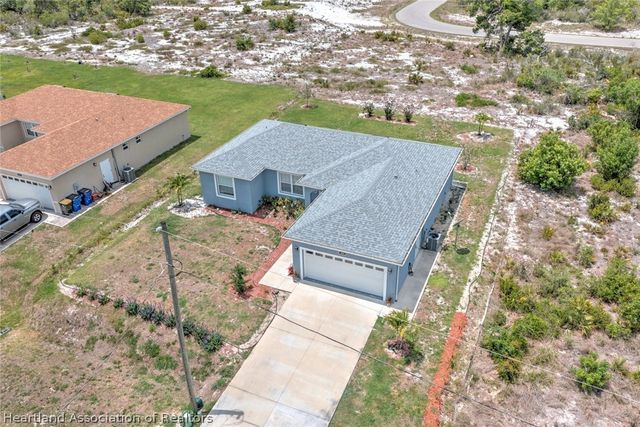 109 Fire Island Avenue NE, Lake Placid, FL 33852