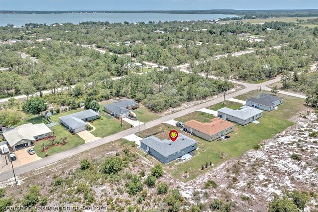 109 Fire Island Avenue NE, Lake Placid, FL 33852