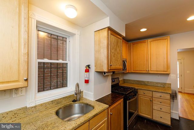 809 KENTUCKY AVE SE, Washington, DC 20003