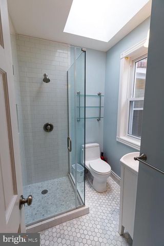 809 KENTUCKY AVE SE, Washington, DC 20003