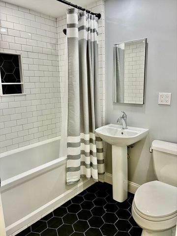 15 River 507, Boston, MA 02108