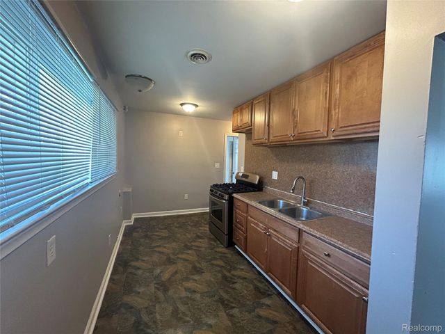 1599 Magnolia Drive, Inkster, MI 48141