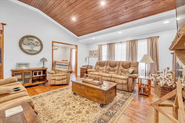 675 Bible Crossing Rd, Winchester, TN 37398