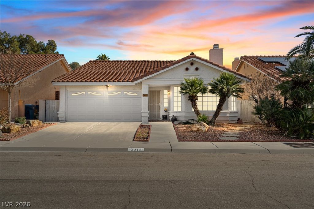 3212 Ivory Coast Drive, Las Vegas, NV 89117 — exterior