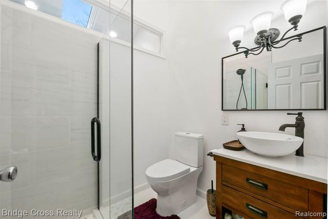 24459 Bloomington Court, Franklin, MI 48025