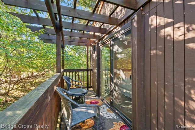 24459 Bloomington Court, Franklin, MI 48025