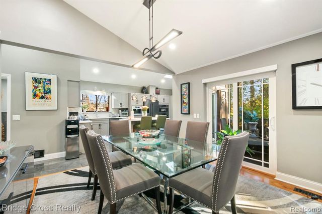 24459 Bloomington Court, Franklin, MI 48025