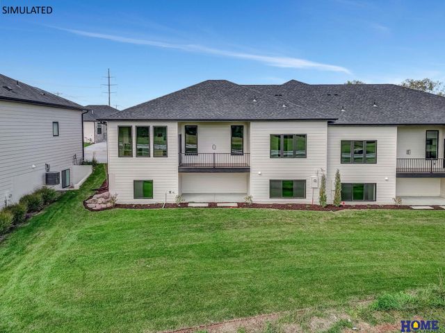 9215 Triana Lane, Lincoln, NE 68520