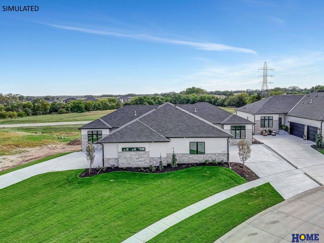 9215 Triana Lane, Lincoln, NE 68520