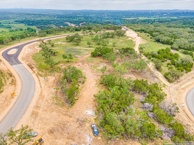 1806 Paradise Pkwy, Canyon Lake, TX 78133